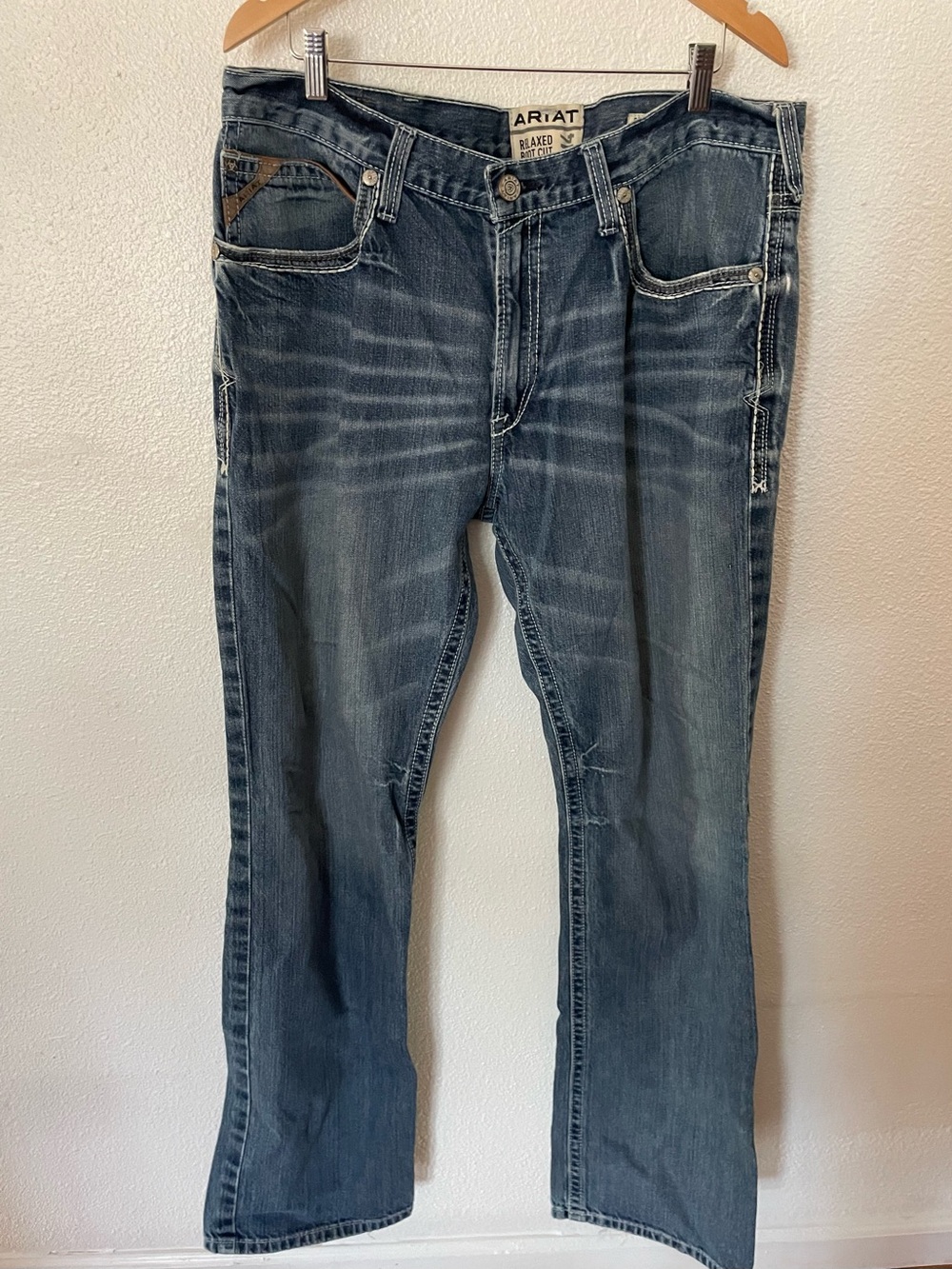 Ariat Relaxed Bootcut Jeans M4 Size 38x38